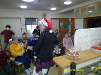 12���̃z�[���̗l�q