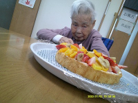 12���̃z�[���̗l�q