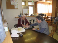 2���̃z�[���̗l�q